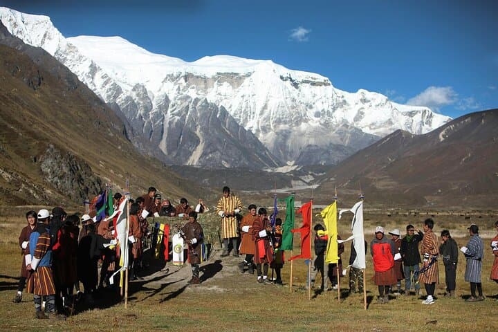 Jomolhari Trek: 13-Day Paro to Thimphu High-Altitude Camping Route via Lingzhi