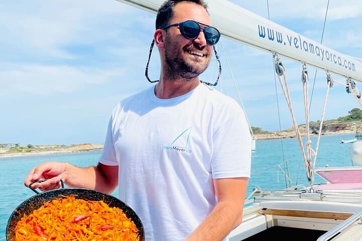 Private Sailing in Palma Bay with Paella & Tapas — Half Day, Full Day & Sunset Charters