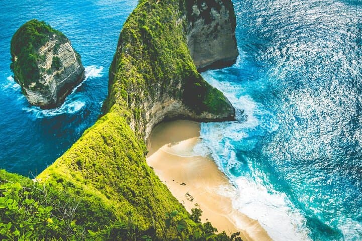 Private Bali Tour: Bird Park, Tegenungan Waterfall & Antonio Blanco Museum photo 4