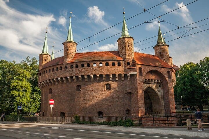 Glide Through Kraków's Old Town: Electric Golf Cart Sightseeing Tour