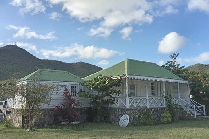 St Martin–St Maarten Cultural Heritage Tour: Small-Group Half-Day Experience
