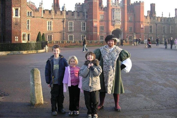 Dark History of the Tudors: Private Hampton Court Palace Tour photo 3