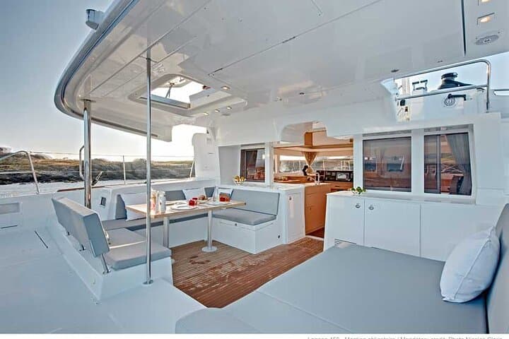 Deluxe Santorini Caldera Sailing: BBQ, Hot Springs & Snorkeling photo 6