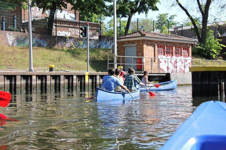 Canoe Berlin: Paddle the Landwehr Canal and Spree in 2 Hours photo 3