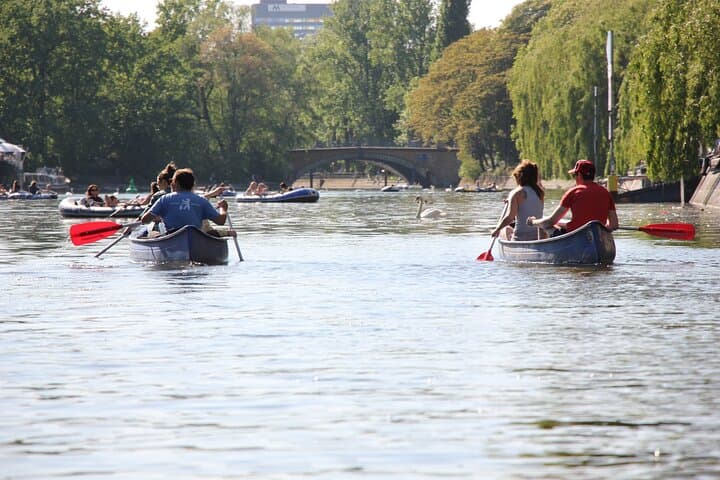 Canoe Berlin: Paddle the Landwehr Canal and Spree in 2 Hours photo 5