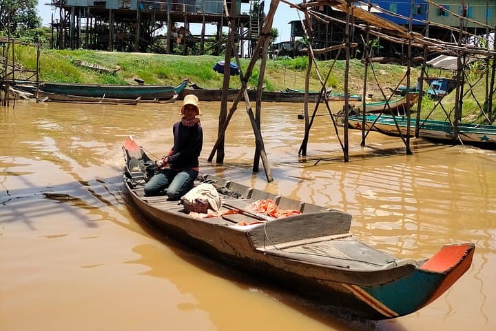 Private Kompong Khleang Floating Village Tour & Tonle Sap Day Trip from Siem Reap photo 3
