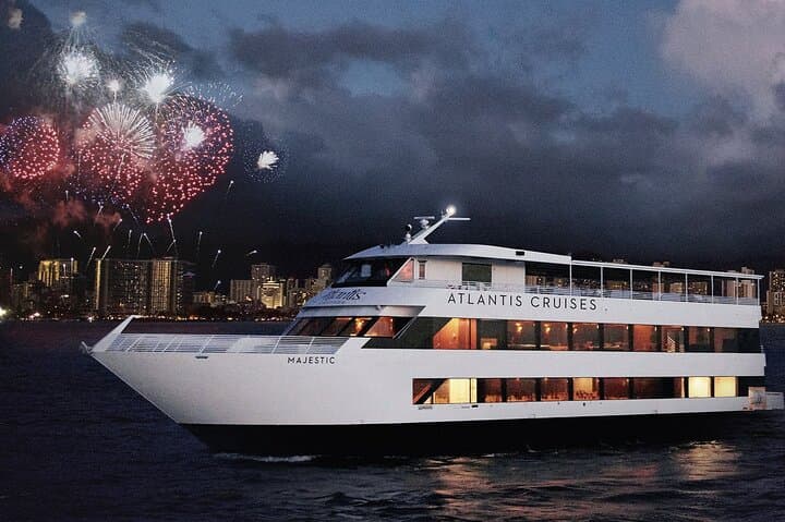 Waikiki Fireworks Cocktail Cruise Aboard the Majestic — Evening Harbor Cruise photo 1