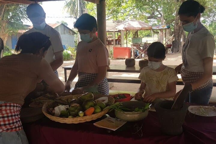 Siem Reap Local Cooking Class: Cook with a Local Host in a 65-Year-Old Khmer House photo 2