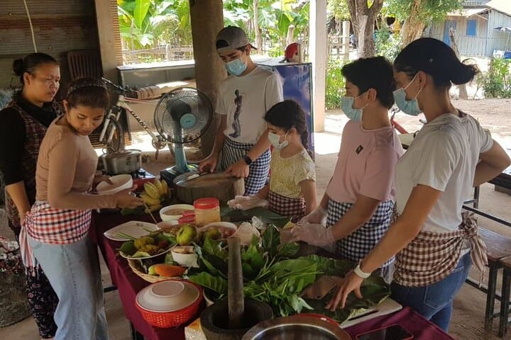 Siem Reap Local Cooking Class: Cook with a Local Host in a 65-Year-Old Khmer House photo 1
