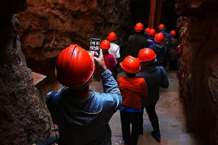 Cradle of Humankind and Lesedi Cultural Village Day Tour from Johannesburg