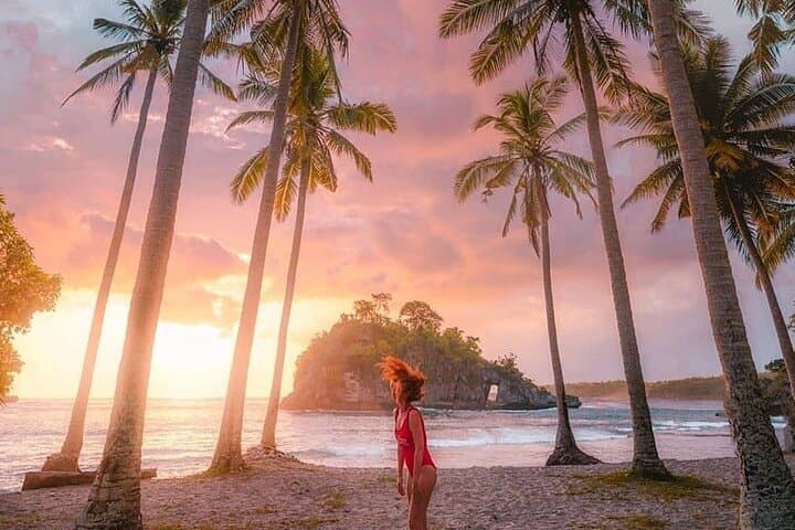 Nusa Penida Private Day Tour: Kelingking, Broken Beach & Crystal Bay Guide photo 4