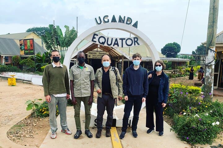Cross the Equator: 1-Day Kayabwe Tour from Kampala