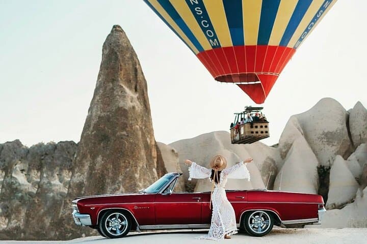 Classic Car Tour in Cappadocia — Vintage Drive Through Göreme & Love Valley