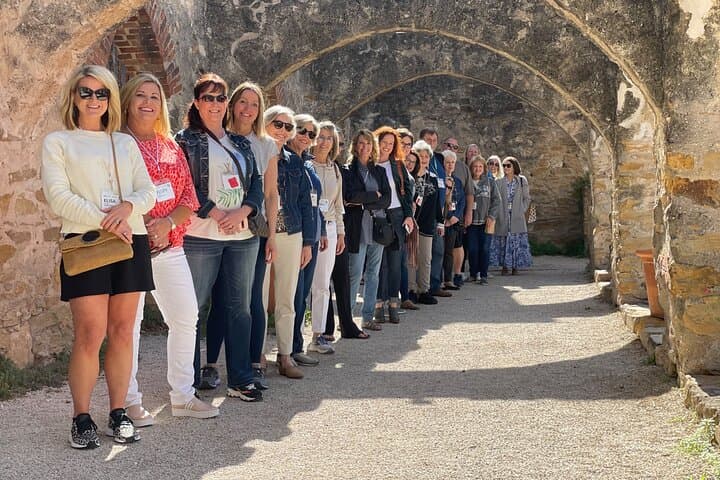 San Antonio Missions & Pearl District: Half-Day Private Tour in a Luxury SUV