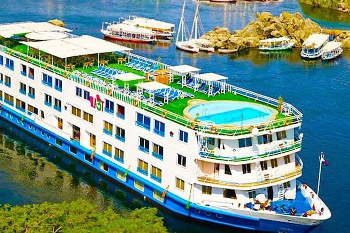 Egypt 8-Day Private Guided Tour — Pyramids, Luxor & Nile Cruise by Air photo 1