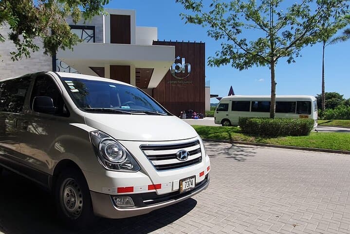 Private VIP Transfer from La Fortuna (Arenal) to Tamarindo, Flamingo & Conchal — Scenic 4-Hour Ride