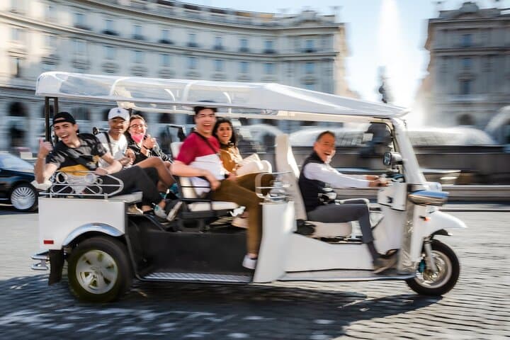 Rome in a Day: Electric Tuk-Tuk Shore Excursion from Civitavecchia