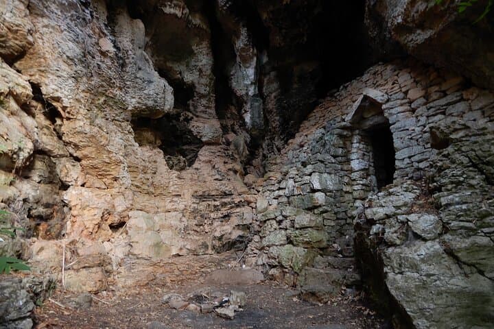 Bisceglie Exploration: Dolmen La Chianca, Santa Croce Caves & Ripalta Sea Caves photo 2