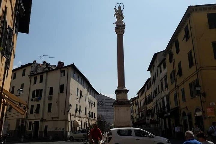 Walking Tour of Lucca's Renaissance Walls and Historic Center photo 1