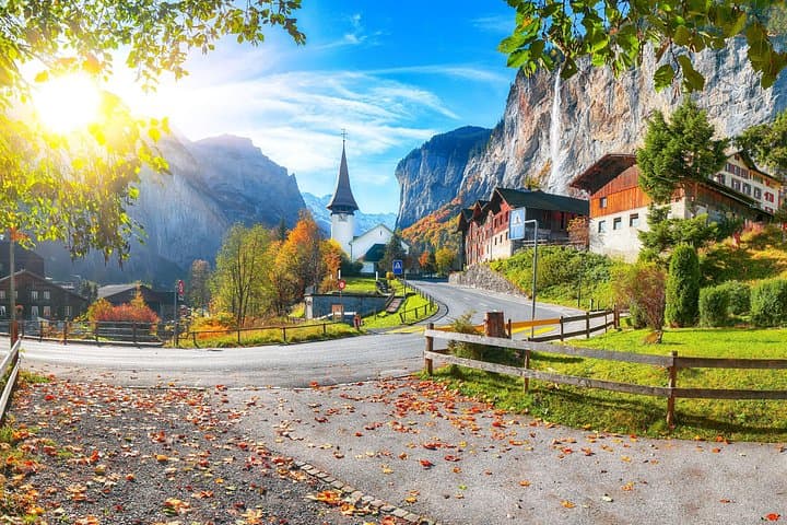 Mountain Majesty: Small-Group Day Tour to Lauterbrunnen and Mürren from Interlaken photo 4