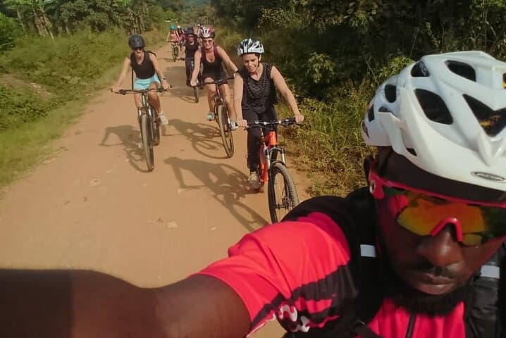 Guided Bike Tour of Lake Victoria Peninsular from Kampala — 3-Hour Cycling Adventure