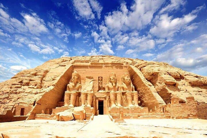 Luxury Egypt Tour: Pyramids, Mummies & Nile Temples — 8-Day Private Itinerary photo 5