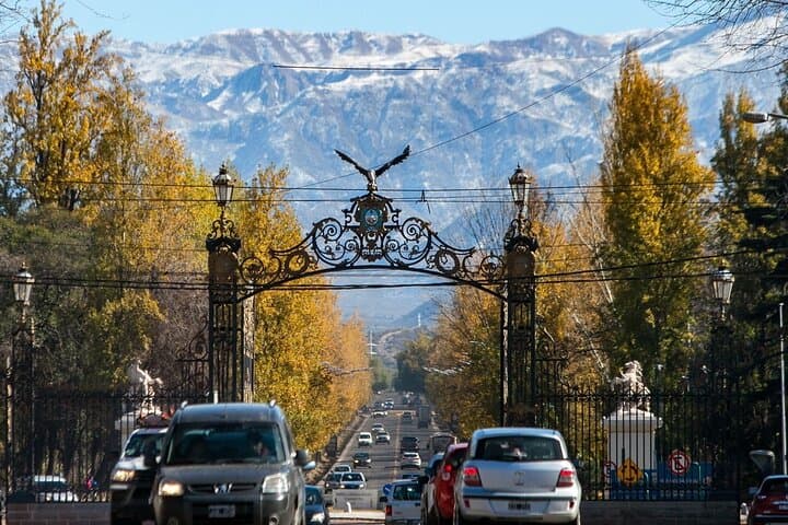 Private Mendoza Food Tour: Asado, Empanadas & Tupungato Wine Lunch