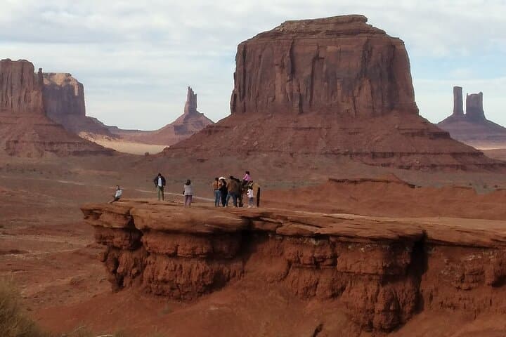 Monument Valley Historical Jeep Tour: Explore Navajo Land’s Iconic Landscapes and Culture photo 4