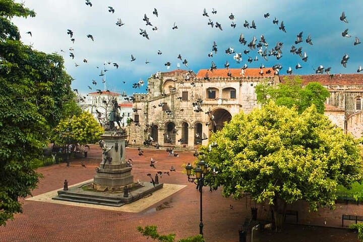 VIP Full-Day Santo Domingo: Colonial Zone, Los Tres Ojos & Columbus Lighthouse photo 2
