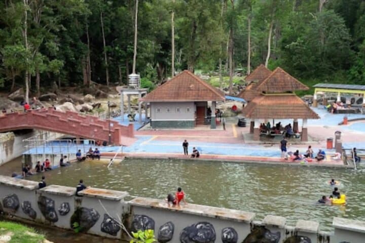Ulu Bendul Recreational Park Waterfall and Natural Pools — Day Trip from Seremban photo 2