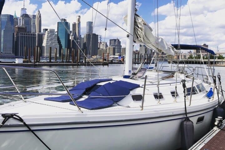 Private Brooklyn Sail: 2.5-Hour New York Harbor Cruise from Pier 5 photo 2