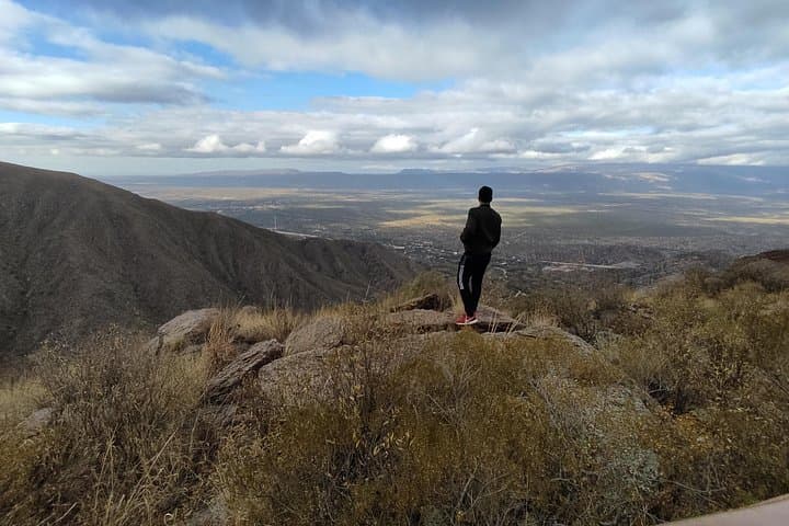 Velazco Mountains Trekking and Casa India Wine Experience — La Rioja Day Hike photo 3