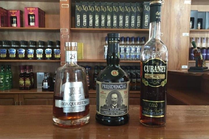 Punta Cana's Mundo Auténtico: Don Lucas Cigars, Rum & Chocolate Tasting Tour photo 4