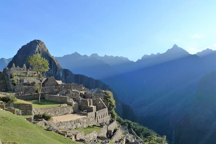 6-Day Peru Highlights: Lima, Cusco & Machu Picchu Sacred Valley Tour