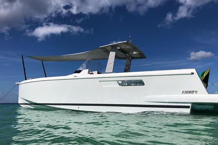 Private 36-ft Yacht Charter in Cozumel: Snorkel Reefs & Gourmet Lunch photo 4