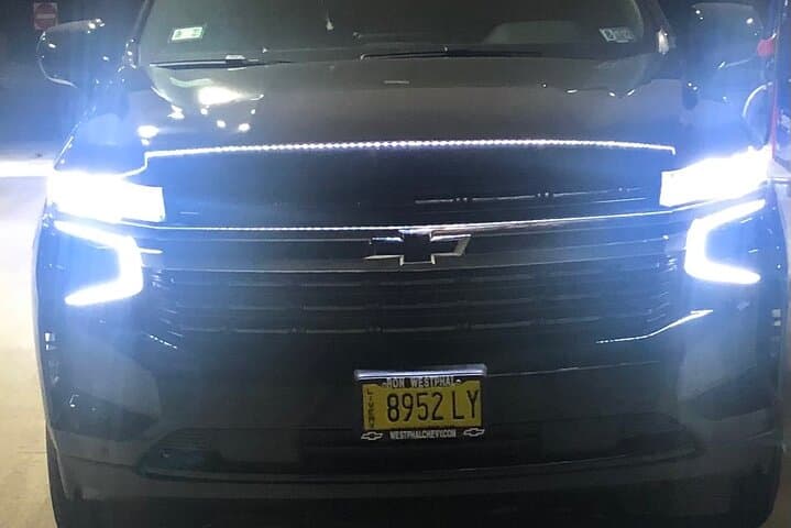 ORD to Downtown Chicago Curbside SUV Transfer — Private Airport SUV (30–90 min) photo 2