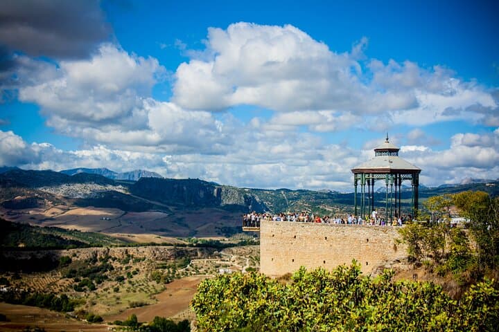 Full-Day Ronda Tour from Seville — Puente Nuevo, Bullring & White Towns photo 4