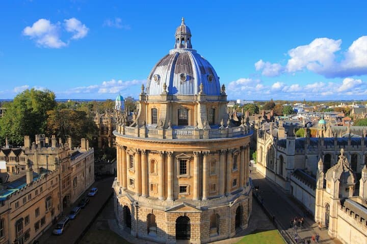Private Oxford Day Trip from London: Colleges, Bodleian & Countryside photo 1