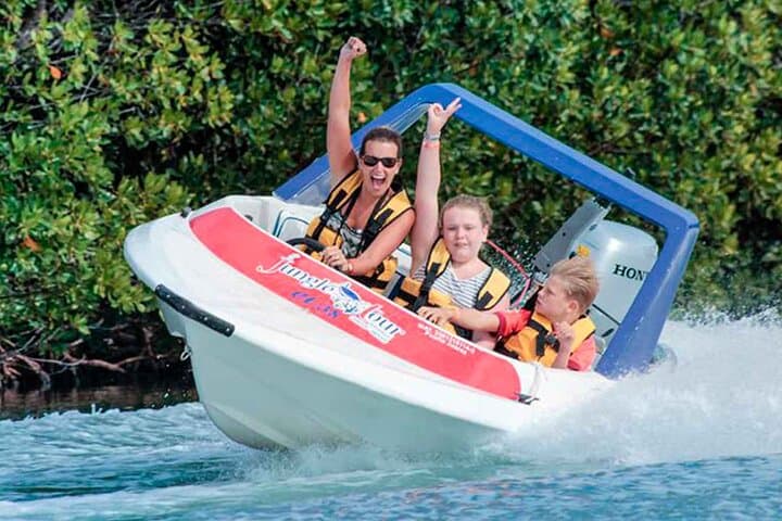 Speed Boats Through Nichupté Lagoon & Punta Nizuc Snorkel Tour photo 2