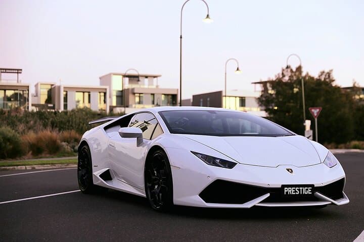 Drive a Lamborghini Huracan in Melbourne: Supercar Self-Drive Experience