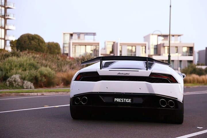 Drive a Lamborghini Huracan in Melbourne: Supercar Self-Drive Experience photo 2