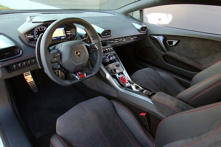 Drive a Lamborghini Huracan in Melbourne: Supercar Self-Drive Experience photo 5