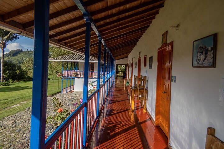 Full-Day Coffee Culture & Conservation Tour: Santuario and San Rafael (Risaralda) photo 5