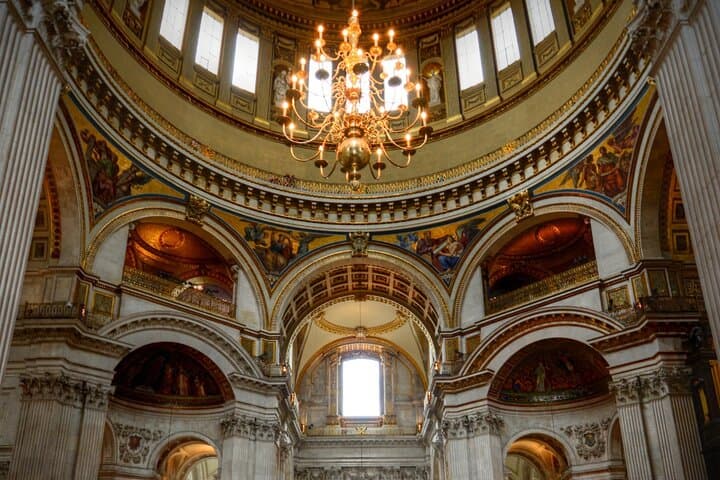 Inside St Paul's Cathedral — Private Walking Tour of London's Dome and Crypt photo 3