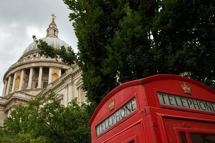 Inside St Paul's Cathedral — Private Walking Tour of London's Dome and Crypt photo 4