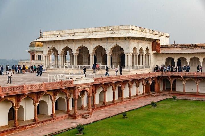 Sunset at the Taj Mahal and Agra Fort: Private Half-Day Guided Tour photo 5