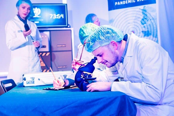 Private Outbreak Escape Room Copenhagen — Europe’s Largest Team Escape Experience