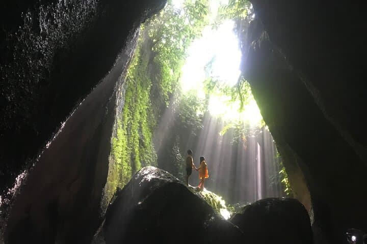 Full-Day Private Bali Waterfalls Tour: Tukad Cepung, Tibumana & Kanto Lampo