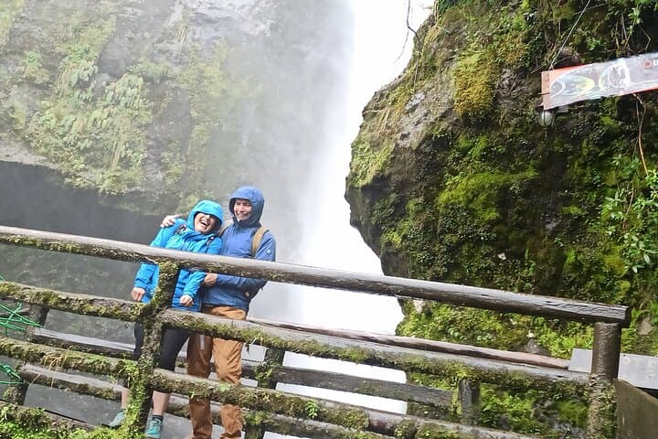 El Chorro Waterfalls and Busa Lake Tour from Cuenca — Girón's Sacred Falls photo 2
