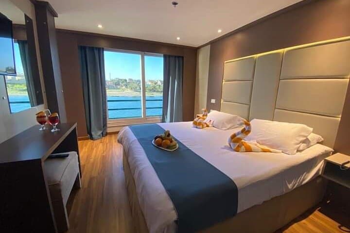 Private Luxury Egypt 10-Day Guided Tour — Pyramids, Nile Cruise & Abu Simbel photo 4
